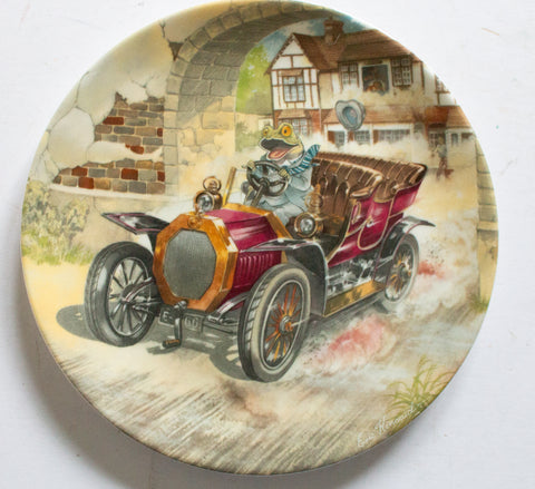 Wedgwood Bone China 'Wind in the Willows' Picture Plate 'Toad Car Thief'