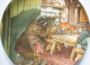Wedgwood Bone China 'Wind in the Willows' Picture Plate 'Breakfast at Mr. Badger's'