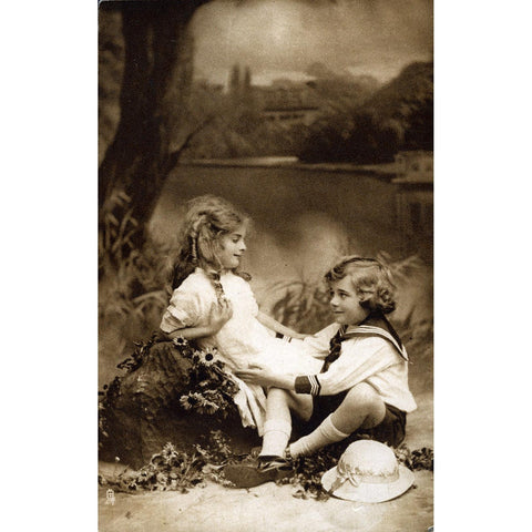 Tuck's 'Carbonette' Postcard 'Little Lovers'
