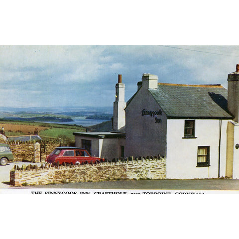 Colour Postcard 'The Finnygook Inn, Crafthole, near Torpoint, Cornwall'