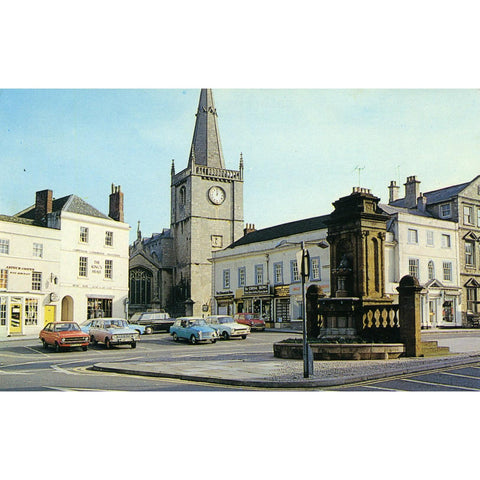 Colourmaster International Postcard 'Market Place, Cenotaph and St. Andrew's Church, Chippenham, Wiltshire'